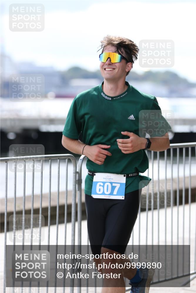 16.08.2026 - KN Förde Triathlon 2026 Antke Förster http://msf.ph/oto/9999890 16.08.2026 13:56:00 Laufen  meine-sportfotos.de
