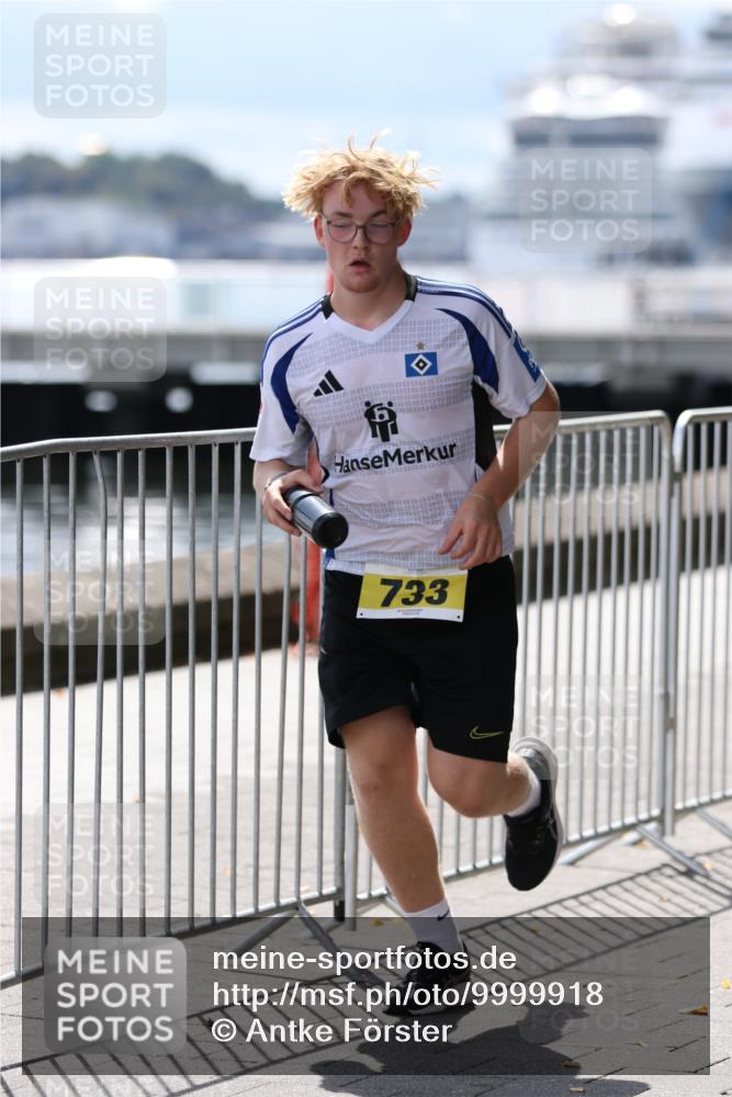 16.08.2026 - KN Förde Triathlon 2026 Antke Förster http://msf.ph/oto/9999918 16.08.2026 13:56:53 Laufen  meine-sportfotos.de