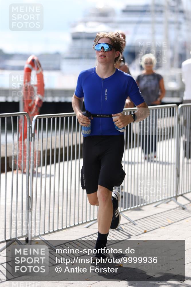 16.08.2026 - KN Förde Triathlon 2026 Antke Förster http://msf.ph/oto/9999936 16.08.2026 13:57:24 Laufen  meine-sportfotos.de