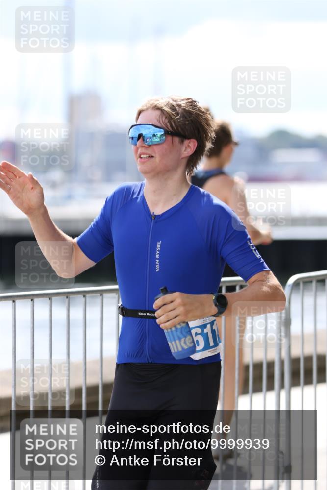 16.08.2026 - KN Förde Triathlon 2026 Antke Förster http://msf.ph/oto/9999939 16.08.2026 13:57:26 Laufen  meine-sportfotos.de