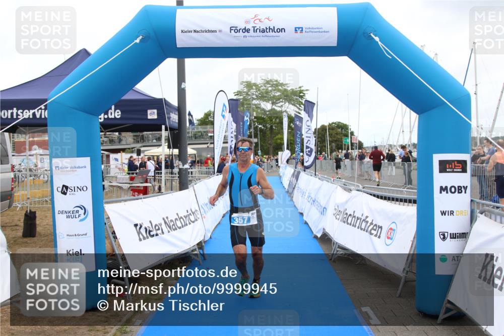 16.08.2026 - KN Förde Triathlon 2026 Markus Tischler http://msf.ph/oto/9999945 16.08.2026 12:15:39 Ziel 357, 357 meine-sportfotos.de