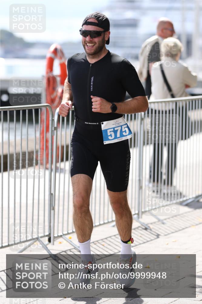 16.08.2026 - KN Förde Triathlon 2026 Antke Förster http://msf.ph/oto/9999948 16.08.2026 13:57:37 Laufen  meine-sportfotos.de