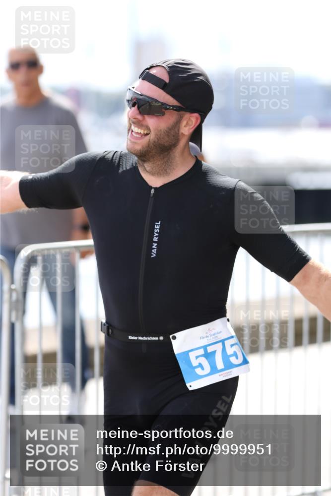 16.08.2026 - KN Förde Triathlon 2026 Antke Förster http://msf.ph/oto/9999951 16.08.2026 13:57:38 Laufen  meine-sportfotos.de