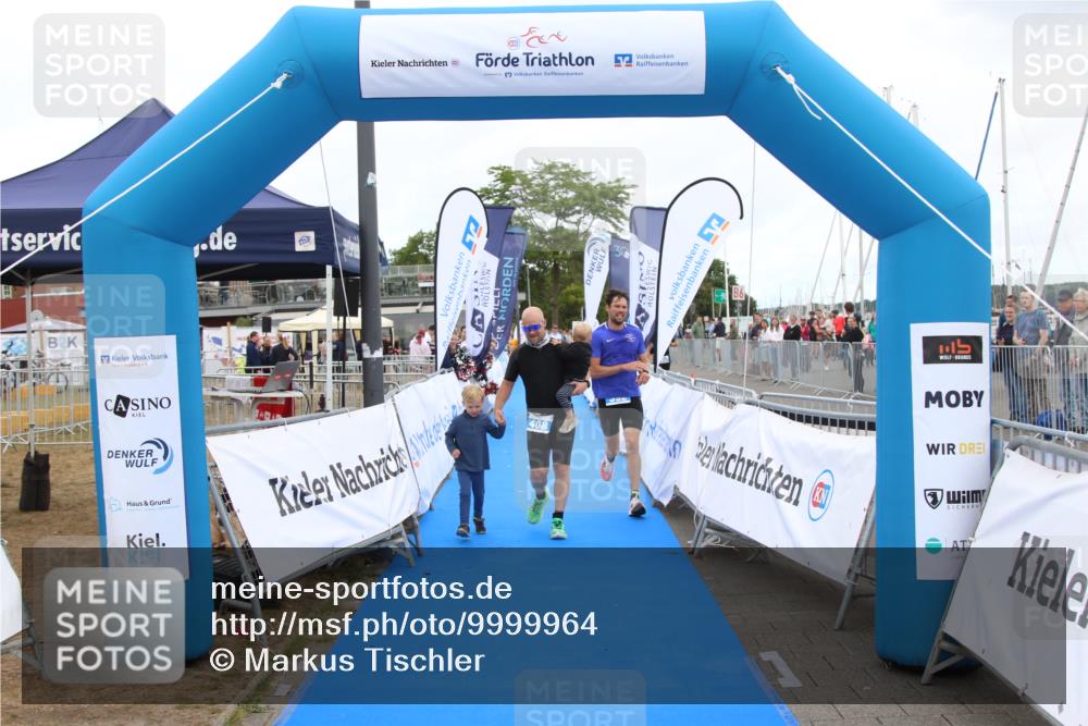 16.08.2026 - KN Förde Triathlon 2026 Markus Tischler http://msf.ph/oto/9999964 16.08.2026 12:16:06 Ziel 392, 408, 392, 408 meine-sportfotos.de