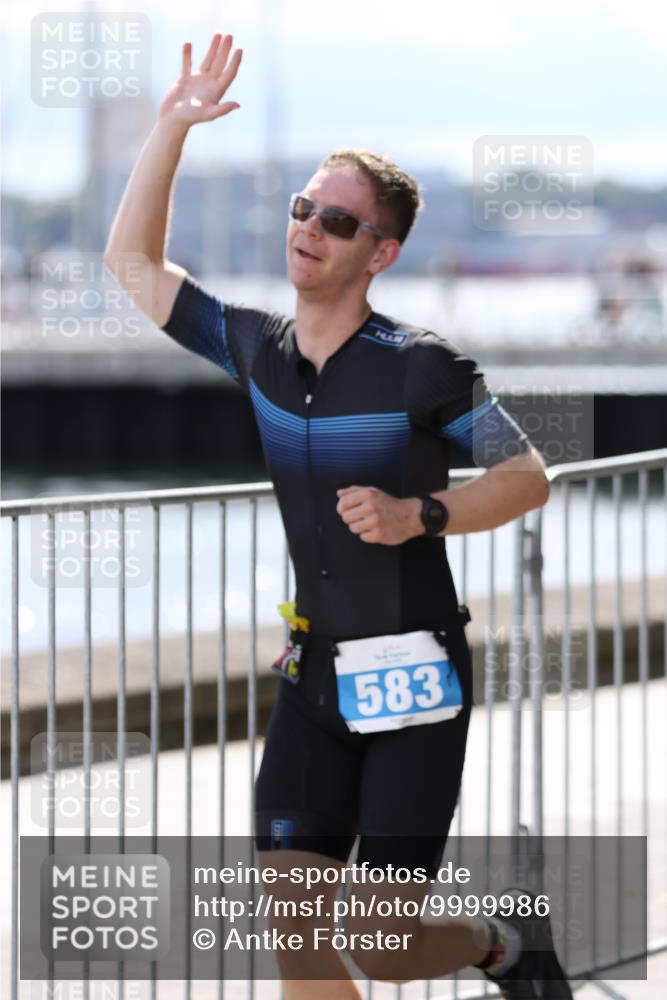 16.08.2026 - KN Förde Triathlon 2026 Antke Förster http://msf.ph/oto/9999986 16.08.2026 13:58:49 Laufen  meine-sportfotos.de