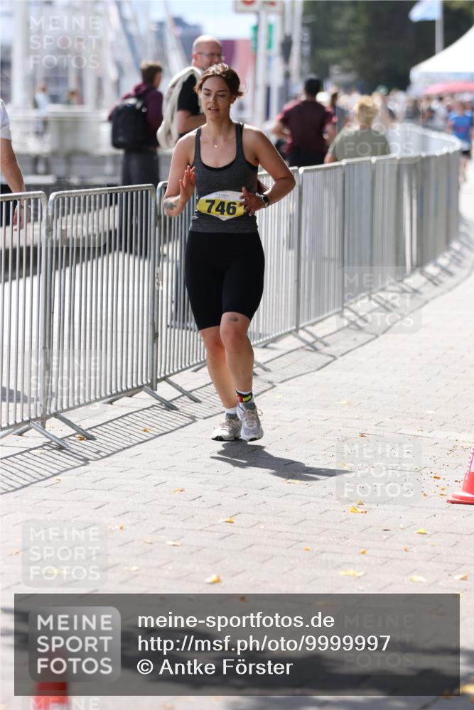 16.08.2026 - KN Förde Triathlon 2026 Antke Förster http://msf.ph/oto/9999997 16.08.2026 13:59:05 Laufen  meine-sportfotos.de