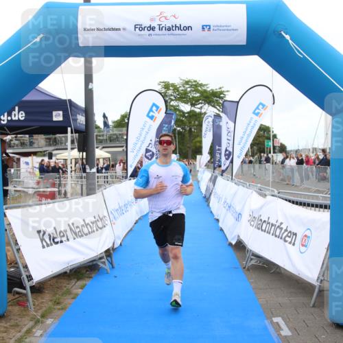 16.08.2026 - KN Förde Triathlon 2026 Markus Tischler http://msf.ph/oto/10000036 16.08.2026 12:16:16 Ziel 408, 410, 408, 410 meine-sportfotos.de