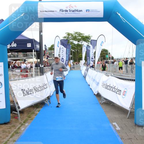 16.08.2026 - KN Förde Triathlon 2026 Markus Tischler http://msf.ph/oto/10000318 16.08.2026 12:17:42 Ziel 394, 394 meine-sportfotos.de