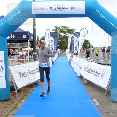 16.08.2026 - KN Förde Triathlon 2026 Markus Tischler http://msf.ph/oto/10000346 16.08.2026 12:17:42 Ziel 394, 394 meine-sportfotos.de