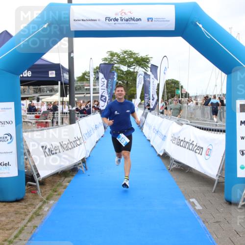 16.08.2026 - KN Förde Triathlon 2026 Markus Tischler http://msf.ph/oto/10000423 16.08.2026 12:19:01 Ziel 385, 401, 385, 401 meine-sportfotos.de
