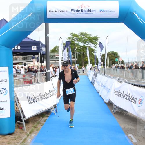 16.08.2026 - KN Förde Triathlon 2026 Markus Tischler http://msf.ph/oto/10000964 16.08.2026 12:26:42 Ziel 802, 802 meine-sportfotos.de