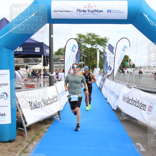 16.08.2026 - KN Förde Triathlon 2026 Markus Tischler http://msf.ph/oto/10001135 16.08.2026 12:27:52 Ziel 381, 384, 425, 381, 384, 425 meine-sportfotos.de