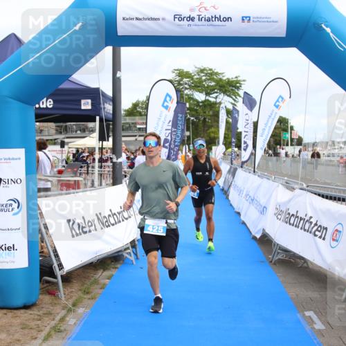 16.08.2026 - KN Förde Triathlon 2026 Markus Tischler http://msf.ph/oto/10001154 16.08.2026 12:27:52 Ziel 381, 384, 425, 381, 384, 425 meine-sportfotos.de
