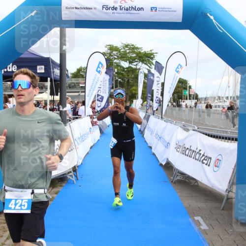 16.08.2026 - KN Förde Triathlon 2026 Markus Tischler http://msf.ph/oto/10001172 16.08.2026 12:27:53 Ziel 381, 384, 425, 381, 384, 425 meine-sportfotos.de