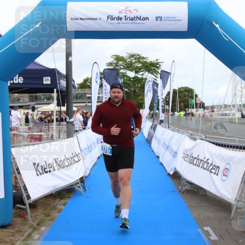 16.08.2026 - KN Förde Triathlon 2026 Markus Tischler http://msf.ph/oto/10001332 16.08.2026 12:29:49 Ziel 370, 406, 370, 406 meine-sportfotos.de