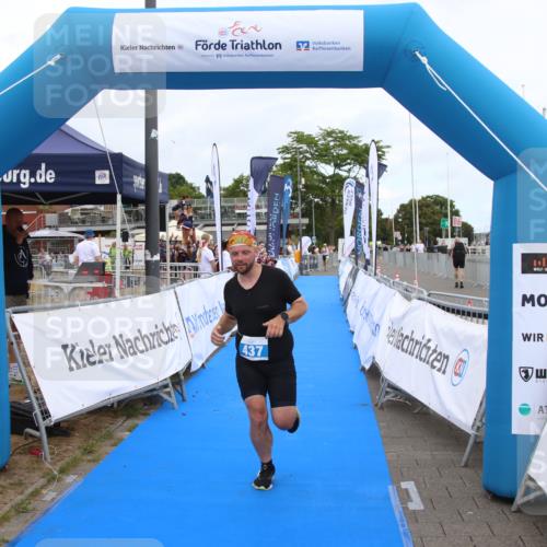 16.08.2026 - KN Förde Triathlon 2026 Markus Tischler http://msf.ph/oto/10001418 16.08.2026 12:30:20 Ziel 437, 437 meine-sportfotos.de