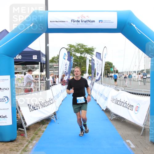16.08.2026 - KN Förde Triathlon 2026 Markus Tischler http://msf.ph/oto/10001508 16.08.2026 12:31:33 Ziel 426, 426 meine-sportfotos.de