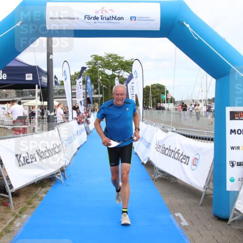 16.08.2026 - KN Förde Triathlon 2026 Markus Tischler http://msf.ph/oto/10001539 16.08.2026 12:33:56 Ziel 803, 803 meine-sportfotos.de