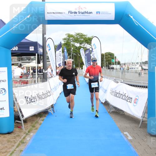 16.08.2026 - KN Förde Triathlon 2026 Markus Tischler http://msf.ph/oto/10001581 16.08.2026 12:36:04 Ziel 428, 801, 428, 801 meine-sportfotos.de