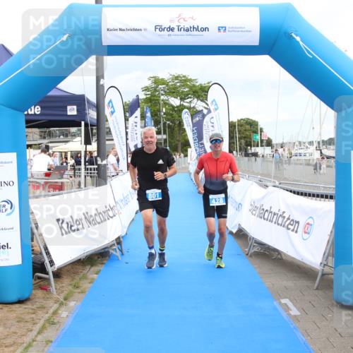 16.08.2026 - KN Förde Triathlon 2026 Markus Tischler http://msf.ph/oto/10001583 16.08.2026 12:36:04 Ziel 428, 801, 428, 801 meine-sportfotos.de