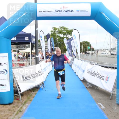 16.08.2026 - KN Förde Triathlon 2026 Markus Tischler http://msf.ph/oto/10001593 16.08.2026 12:36:58 Ziel 422, 422 meine-sportfotos.de