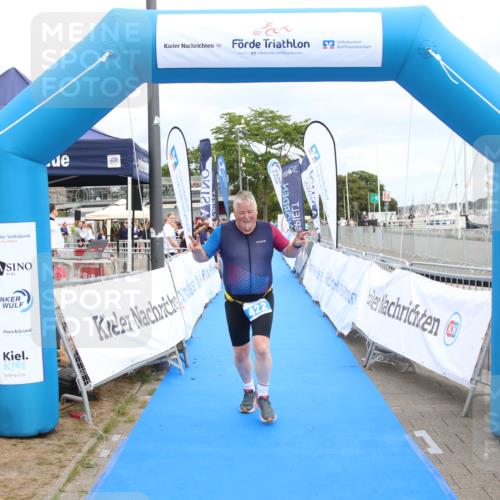 16.08.2026 - KN Förde Triathlon 2026 Markus Tischler http://msf.ph/oto/10001595 16.08.2026 12:36:58 Ziel 422, 422 meine-sportfotos.de