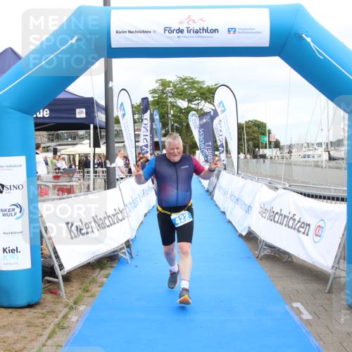 16.08.2026 - KN Förde Triathlon 2026 Markus Tischler http://msf.ph/oto/10001596 16.08.2026 12:36:58 Ziel 422, 422 meine-sportfotos.de