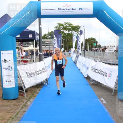 16.08.2026 - KN Förde Triathlon 2026 Markus Tischler http://msf.ph/oto/10001610 16.08.2026 12:43:03 Ziel 439, 439 meine-sportfotos.de