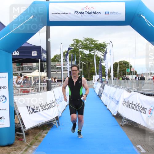 16.08.2026 - KN Förde Triathlon 2026 Markus Tischler http://msf.ph/oto/10001638 16.08.2026 12:47:39 Ziel 424, 424 meine-sportfotos.de