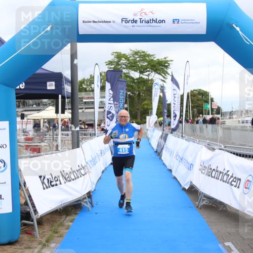 16.08.2026 - KN Förde Triathlon 2026 Markus Tischler http://msf.ph/oto/10001648 16.08.2026 12:48:25 Ziel 415, 415 meine-sportfotos.de
