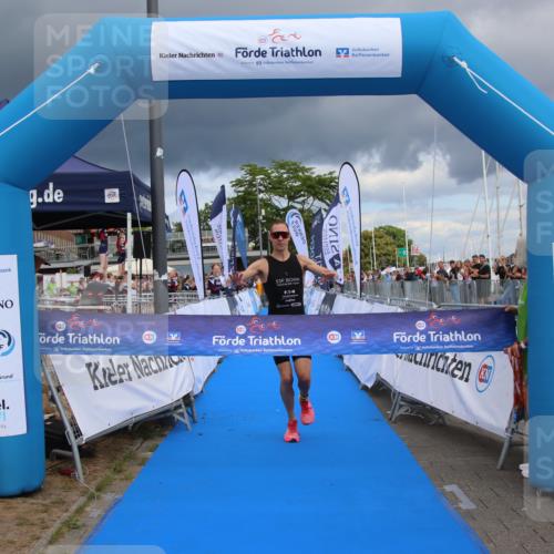 16.08.2026 - KN Förde Triathlon 2026 Markus Tischler http://msf.ph/oto/10001668 16.08.2026 13:28:28 Ziel 510, 510 meine-sportfotos.de