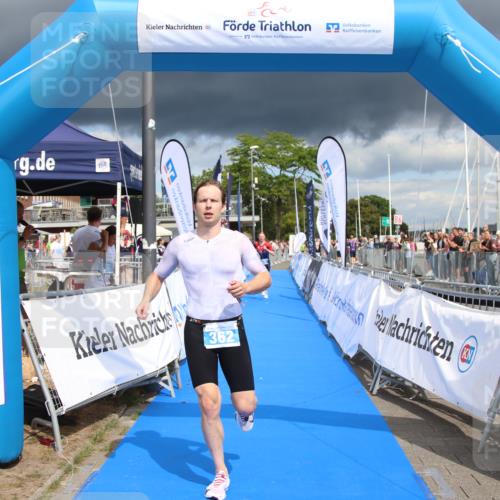 16.08.2026 - KN Förde Triathlon 2026 Markus Tischler http://msf.ph/oto/10001703 16.08.2026 13:30:06 Ziel 362, 501, 362, 501 meine-sportfotos.de