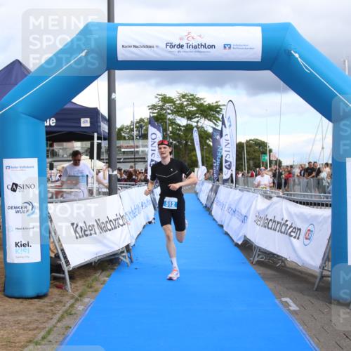 16.08.2026 - KN Förde Triathlon 2026 Markus Tischler http://msf.ph/oto/10001754 16.08.2026 13:39:22 Ziel 512, 512 meine-sportfotos.de