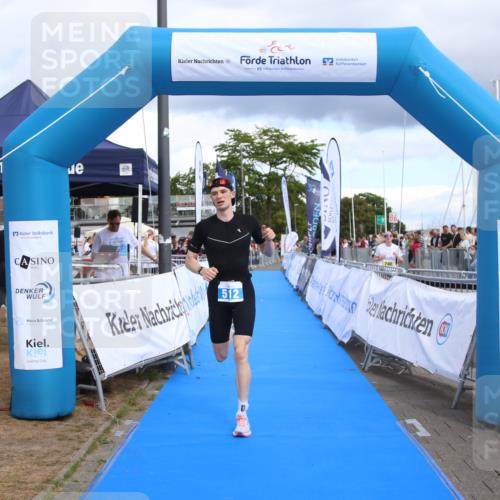 16.08.2026 - KN Förde Triathlon 2026 Markus Tischler http://msf.ph/oto/10001758 16.08.2026 13:39:22 Ziel 512, 512 meine-sportfotos.de