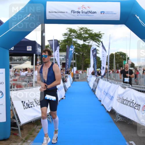 16.08.2026 - KN Förde Triathlon 2026 Markus Tischler http://msf.ph/oto/10001813 16.08.2026 13:41:58 Ziel 518, 518 meine-sportfotos.de