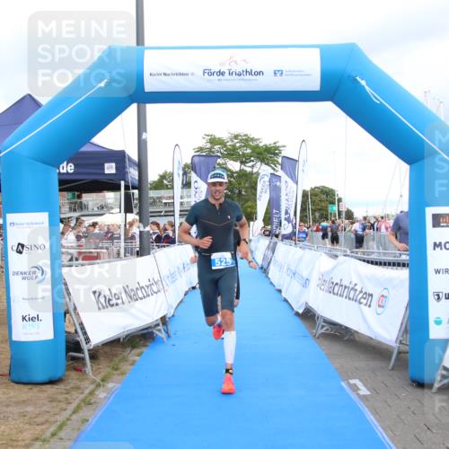16.08.2026 - KN Förde Triathlon 2026 Markus Tischler http://msf.ph/oto/10001845 16.08.2026 13:43:53 Ziel 513, 525, 513, 525 meine-sportfotos.de