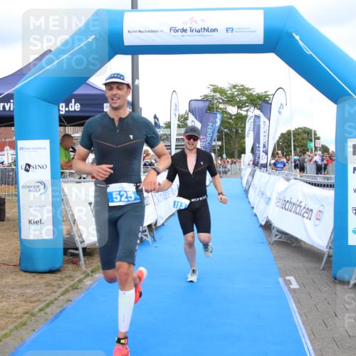 16.08.2026 - KN Förde Triathlon 2026 Markus Tischler http://msf.ph/oto/10001847 16.08.2026 13:43:54 Ziel 513, 525, 513, 525 meine-sportfotos.de