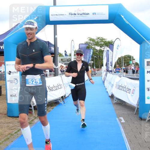 16.08.2026 - KN Förde Triathlon 2026 Markus Tischler http://msf.ph/oto/10001849 16.08.2026 13:43:54 Ziel 513, 525, 513, 525 meine-sportfotos.de