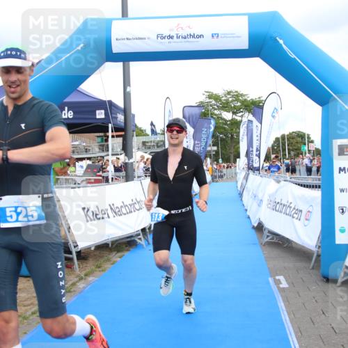 16.08.2026 - KN Förde Triathlon 2026 Markus Tischler http://msf.ph/oto/10001851 16.08.2026 13:43:54 Ziel 513, 525, 513, 525 meine-sportfotos.de