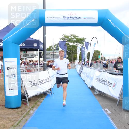 16.08.2026 - KN Förde Triathlon 2026 Markus Tischler http://msf.ph/oto/10001855 16.08.2026 13:44:11 Ziel 702, 702 meine-sportfotos.de