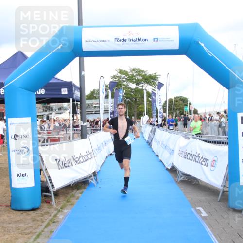 16.08.2026 - KN Förde Triathlon 2026 Markus Tischler http://msf.ph/oto/10001887 16.08.2026 13:44:53 Ziel 527, 540, 527, 540 meine-sportfotos.de
