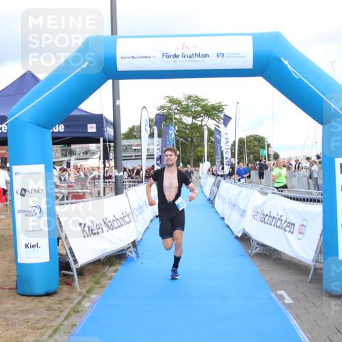 16.08.2026 - KN Förde Triathlon 2026 Markus Tischler http://msf.ph/oto/10001888 16.08.2026 13:44:53 Ziel 527, 540, 527, 540 meine-sportfotos.de