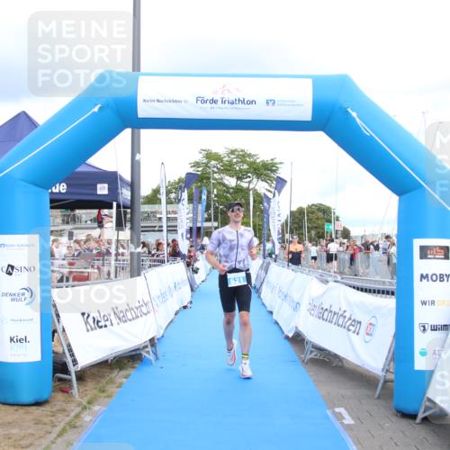 16.08.2026 - KN Förde Triathlon 2026 Markus Tischler http://msf.ph/oto/10001912 16.08.2026 13:45:18 Ziel 521, 521 meine-sportfotos.de