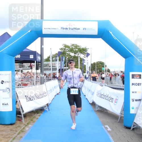 16.08.2026 - KN Förde Triathlon 2026 Markus Tischler http://msf.ph/oto/10001918 16.08.2026 13:45:19 Ziel 521, 521 meine-sportfotos.de