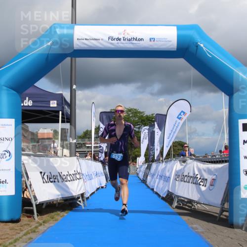 16.08.2026 - KN Förde Triathlon 2026 Markus Tischler http://msf.ph/oto/10001980 16.08.2026 13:47:31 Ziel 552, 552 meine-sportfotos.de