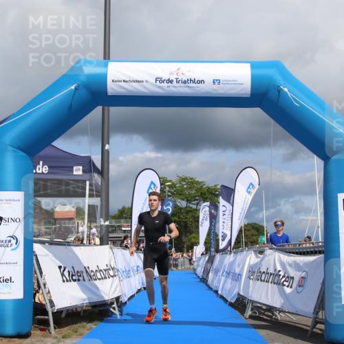 16.08.2026 - KN Förde Triathlon 2026 Markus Tischler http://msf.ph/oto/10002021 16.08.2026 13:48:52 Ziel 557, 557 meine-sportfotos.de