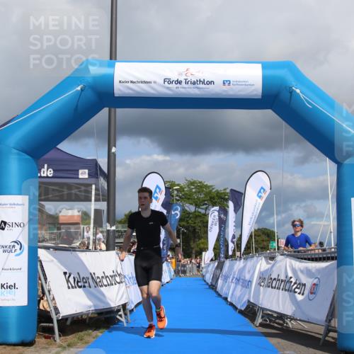 16.08.2026 - KN Förde Triathlon 2026 Markus Tischler http://msf.ph/oto/10002024 16.08.2026 13:48:53 Ziel 557, 557 meine-sportfotos.de
