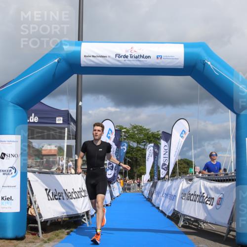 16.08.2026 - KN Förde Triathlon 2026 Markus Tischler http://msf.ph/oto/10002026 16.08.2026 13:48:53 Ziel 557, 557 meine-sportfotos.de