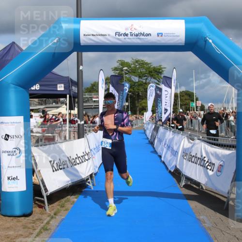 16.08.2026 - KN Förde Triathlon 2026 Markus Tischler http://msf.ph/oto/10002035 16.08.2026 13:49:06 Ziel 558, 558 meine-sportfotos.de