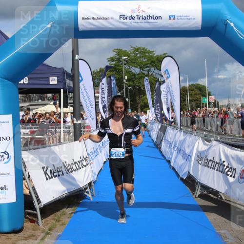 16.08.2026 - KN Förde Triathlon 2026 Markus Tischler http://msf.ph/oto/10002045 16.08.2026 13:49:49 Ziel 590, 701, 705, 590, 701, 705 meine-sportfotos.de